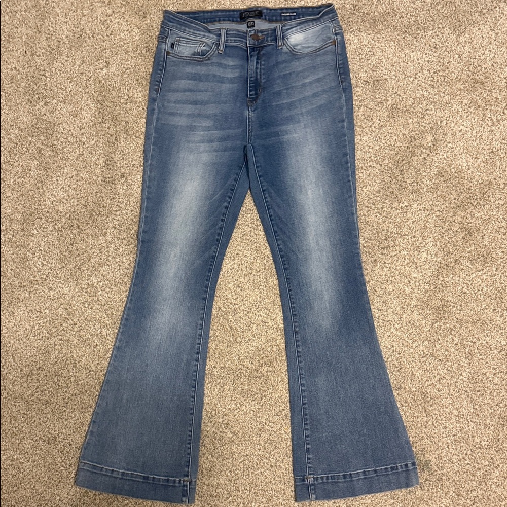 Judy Blue Medium Wash Flare Jeans | High Rise Stretch Denim | Retro Style